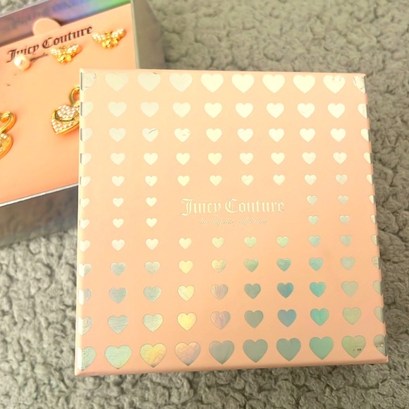 Juicy Couture Earring Set - Picture 2 of 4